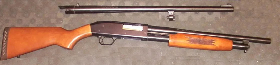Side-by-side view of two Mossberg 500 shotguns with different barrel configurations